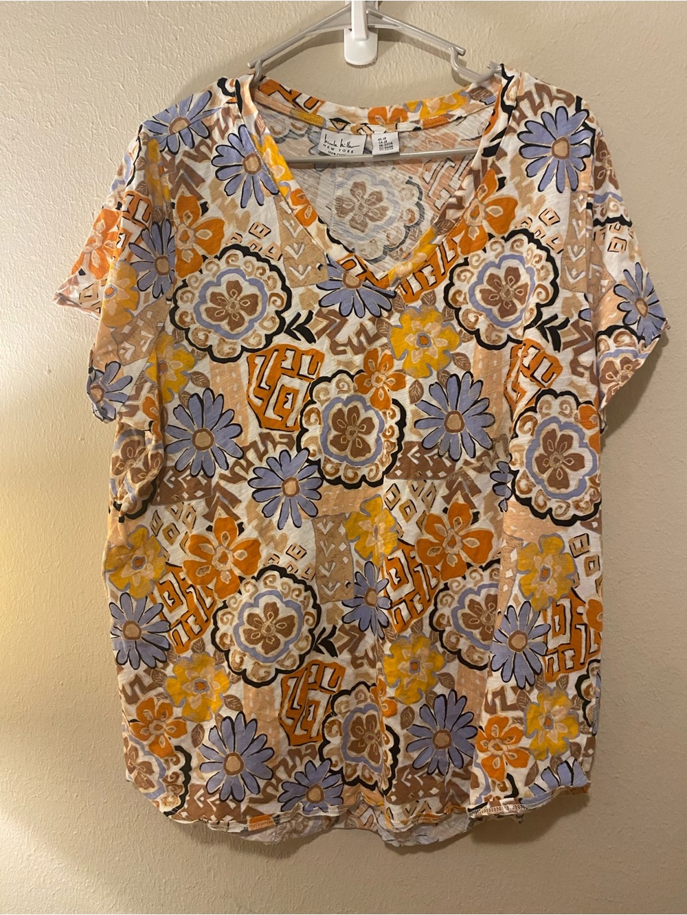 Women’s Plus Size 2X Nicole Millar 100% Cotton V neck Shirt W Foral Design